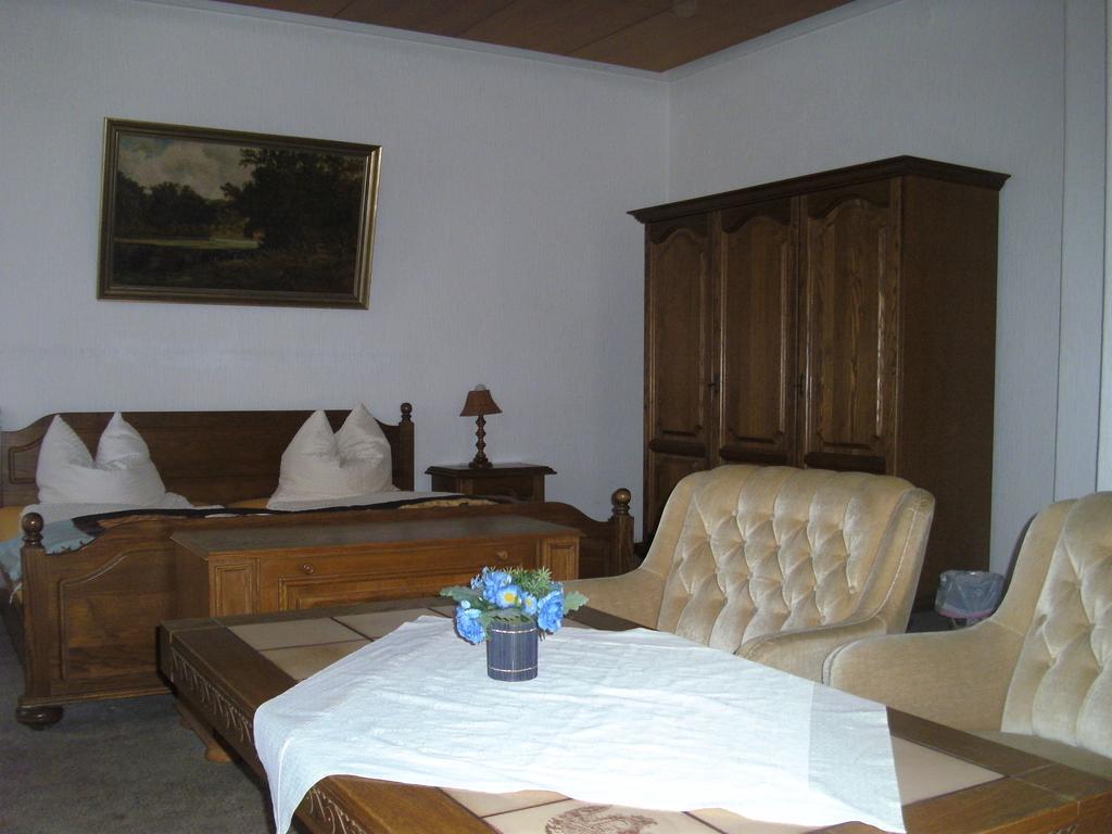 Hotel Landhaus Sechting Duisburg Room photo