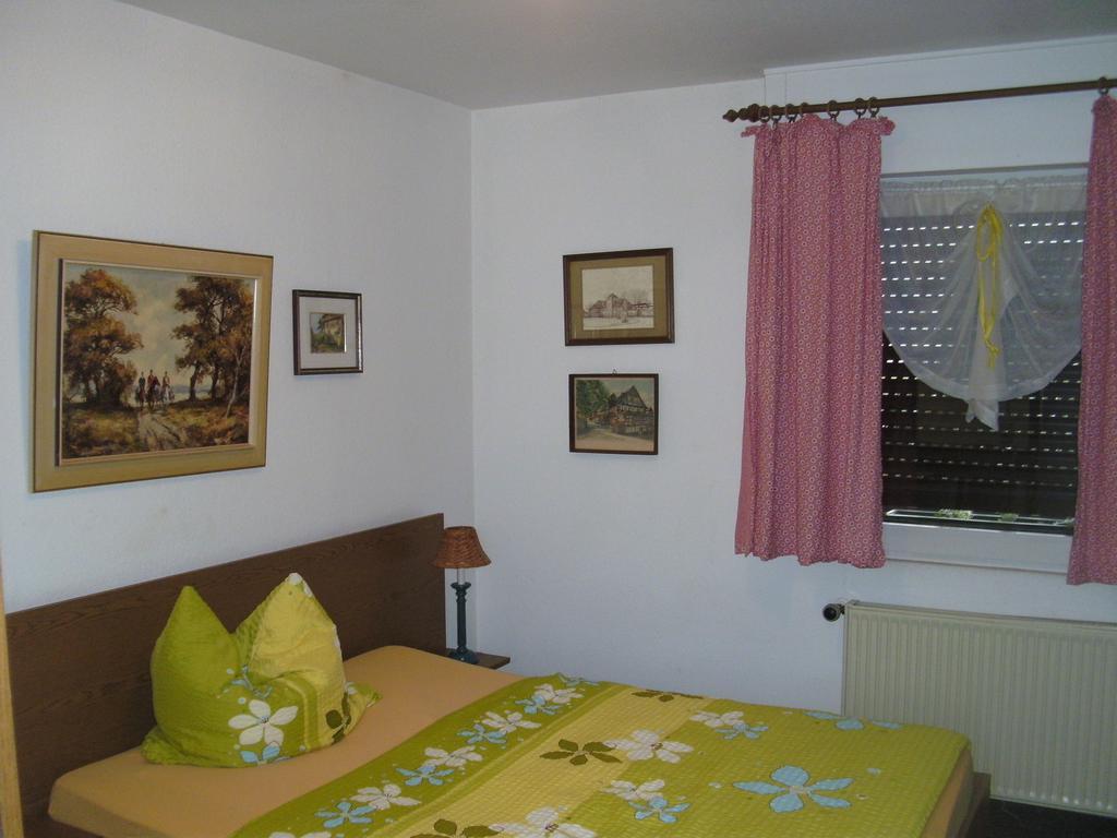 Hotel Landhaus Sechting Duisburg Room photo