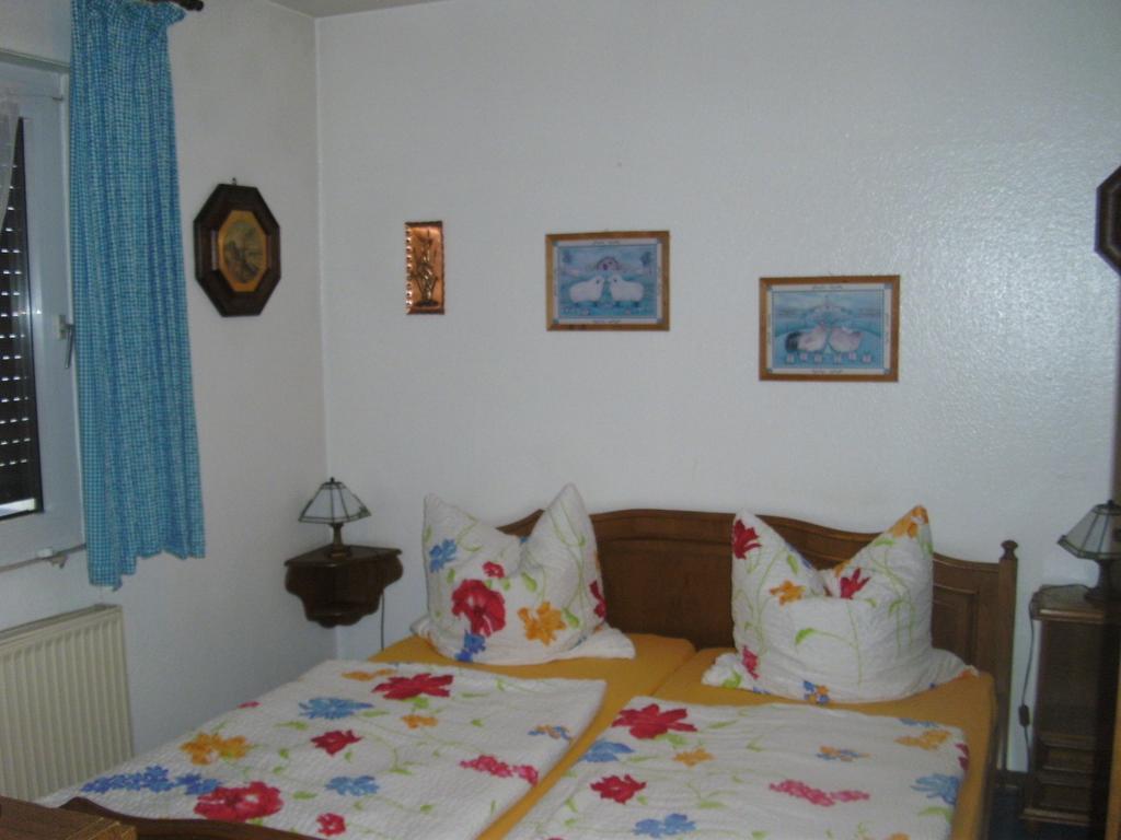 Hotel Landhaus Sechting Duisburg Room photo